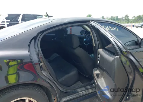 2008 Pontiac Grand Prix z USA, uszkodzony, nr VIN 2G2WP552981165417